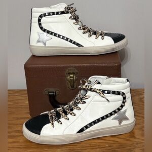ShuShop Riri Side-Zip Studded High-top Sneakers Wm’s  Sz 11 White/Silver/Print